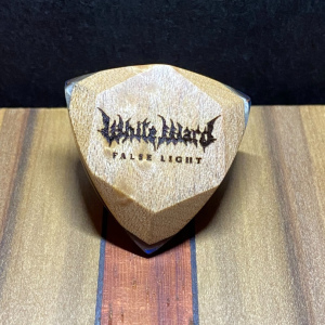 Guitar Pick "White Ward" birdseye/blue